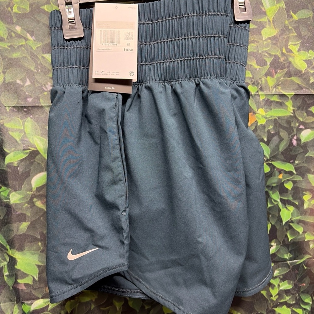 Nike One Women's Dri-FIT Ultra High-Waisted 3" Brief-Lined Shorts